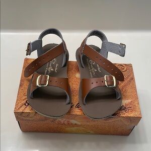Sun-San Salt Water Sandals Brown Leather gold buckles